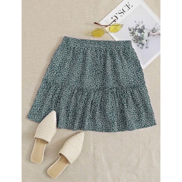 SHEIN Floral Skirt - Picture 1 of 8